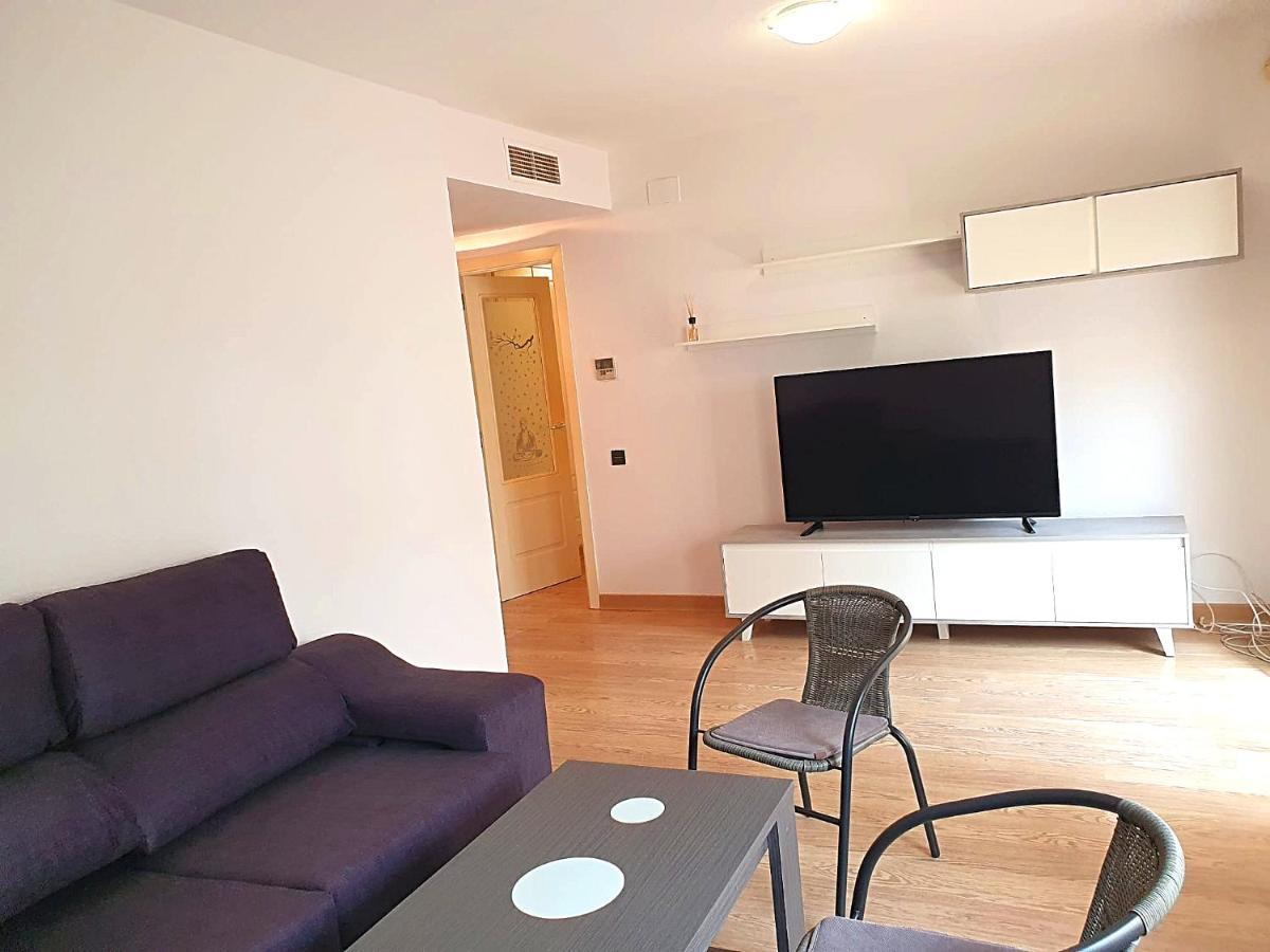 Newly Renovated Two Bedrooms Apartment In Villa Marina Μπένιντορμ Εξωτερικό φωτογραφία